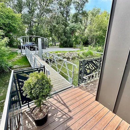 Ferienhaus Houseboat With Touch Of Luxury