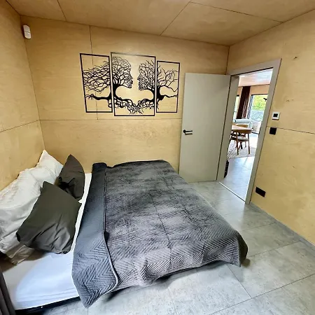 Houseboat With Touch Of Luxury ブラチスラヴァ