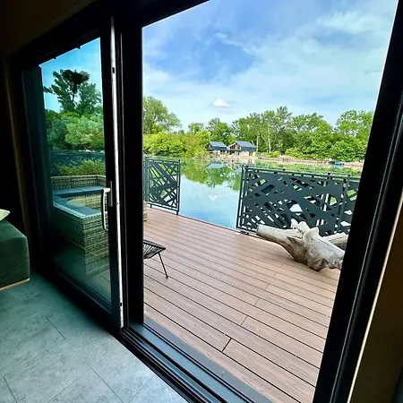 Dom wakacyjny Houseboat With Touch Of Luxury